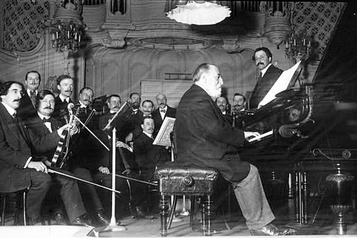 Camille Saint-Saëns at the piano Camille Saint-Saëns at the piano